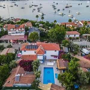 Pineloft Selimiye Otel